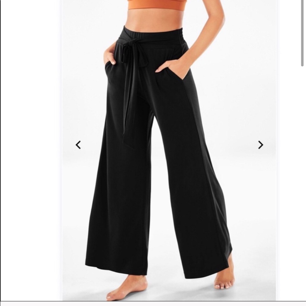 COPY - Fabletics Wide Leg Pant, size small NWOT